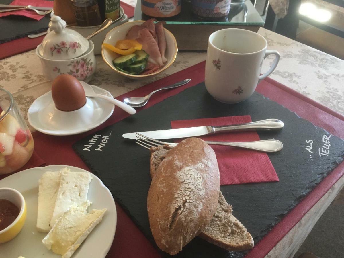 Der Eberhard - Wohnen & Essen Bei Ilse Hotel Sankt Michael in Obersteiermark Luaran gambar
